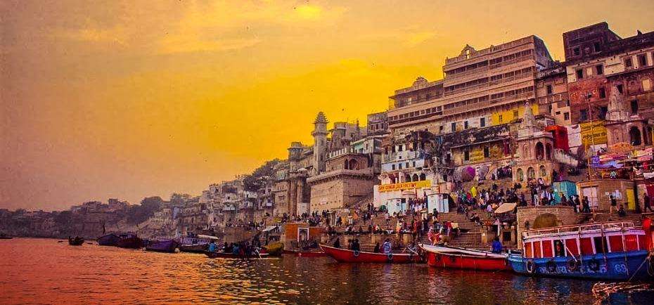 Banaras trip for 4 nights and 5 days (4-5 person)